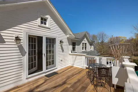 22 Colonial Lane New Castle NH 03854