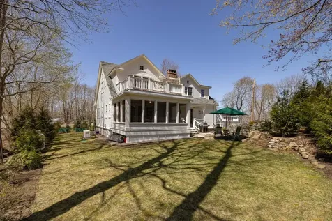22 Colonial Lane New Castle NH 03854