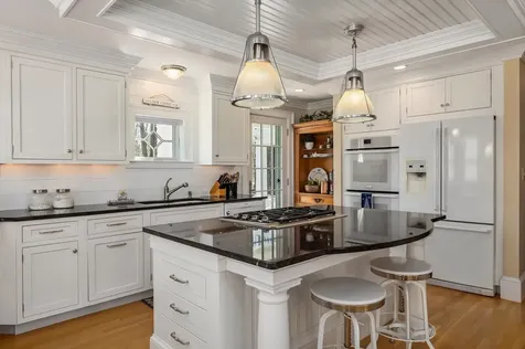22 Colonial Lane New Castle NH 03854