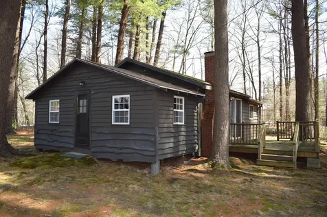 100 Main Street Kingston NH 03848