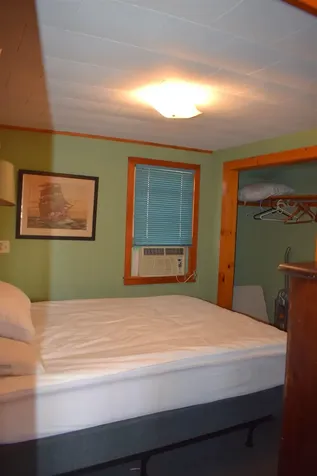 100 Main Street Kingston NH 03848