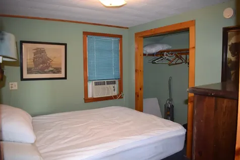 100 Main Street Kingston NH 03848