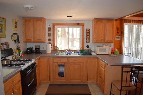 100 Main Street Kingston NH 03848