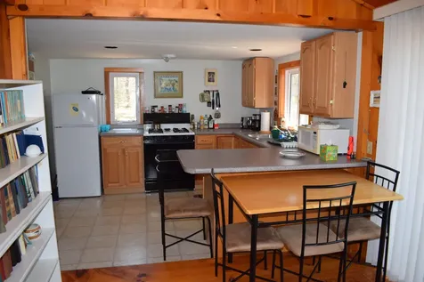 100 Main Street Kingston NH 03848