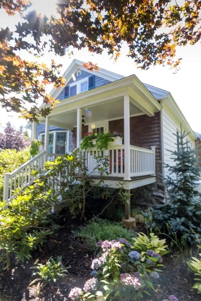 78 Atlantic Avenue North Hampton NH 03862