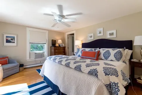 78 Atlantic Avenue North Hampton NH 03862