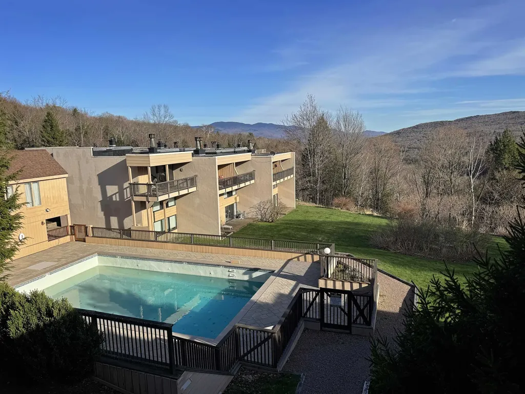 1307 Notchbrook Road Stowe VT 05672