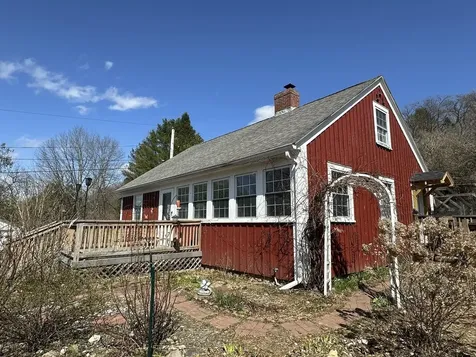 86 Sanger Circle St. Johnsbury VT 05819