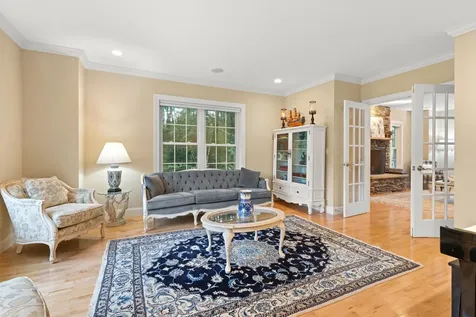 19 Wiggin Way Stratham NH 03885