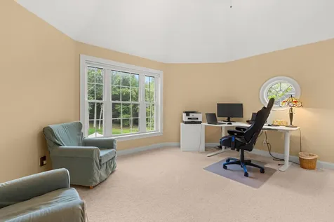 19 Wiggin Way Stratham NH 03885