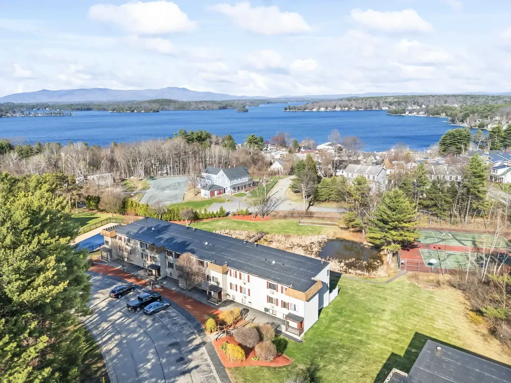 23 Treetop Circle Laconia NH 03246