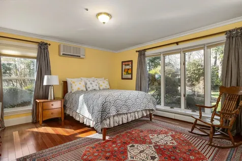 9 Hartswood Road Dover NH 03820