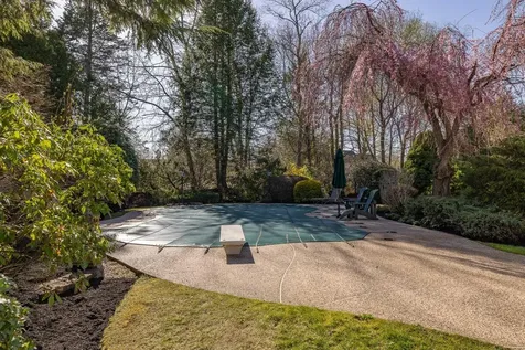 9 Hartswood Road Dover NH 03820