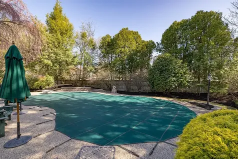 9 Hartswood Road Dover NH 03820