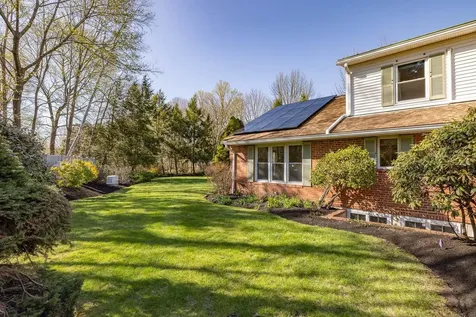9 Hartswood Road Dover NH 03820