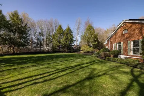 9 Hartswood Road Dover NH 03820