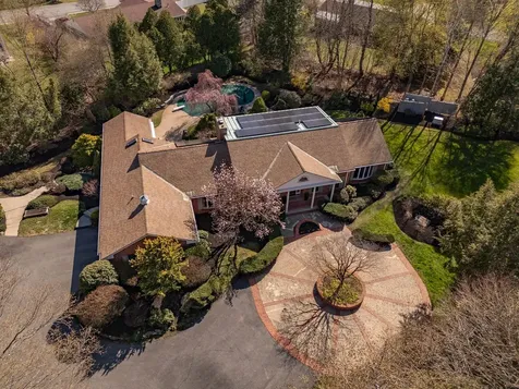 9 Hartswood Road Dover NH 03820