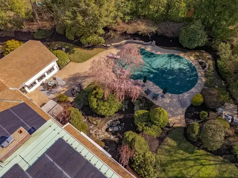 9 Hartswood Road Dover NH 03820