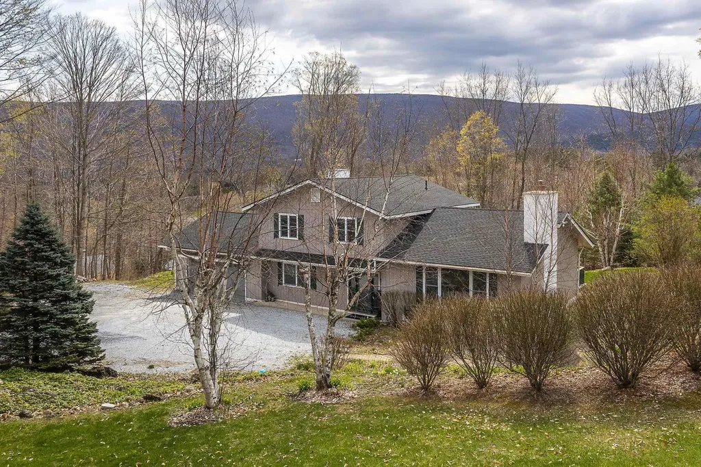 327 Deer Meadow Road Manchester VT 05255