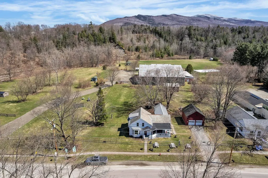 208 Main Street Cambridge VT 05444