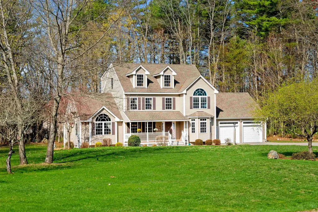 36 Maplevale Road East Kingston NH 03827