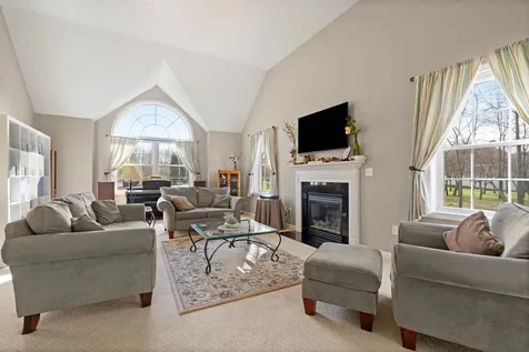 36 Maplevale Road East Kingston NH 03827
