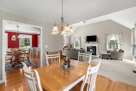 36 Maplevale Road East Kingston NH 03827