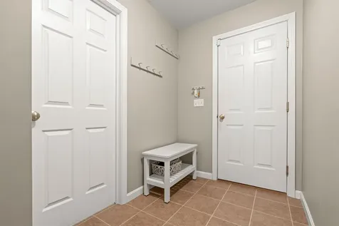 36 Maplevale Road East Kingston NH 03827