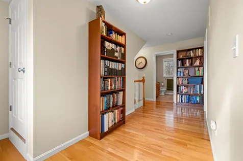 36 Maplevale Road East Kingston NH 03827