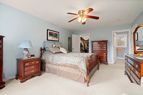 36 Maplevale Road East Kingston NH 03827