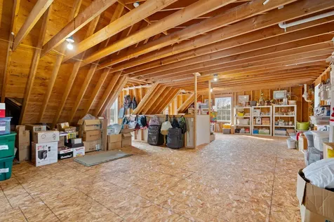 36 Maplevale Road East Kingston NH 03827