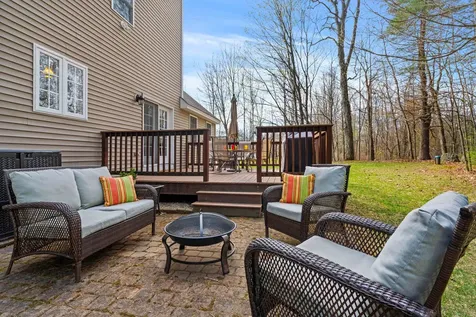 36 Maplevale Road East Kingston NH 03827