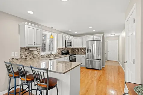 36 Maplevale Road East Kingston NH 03827