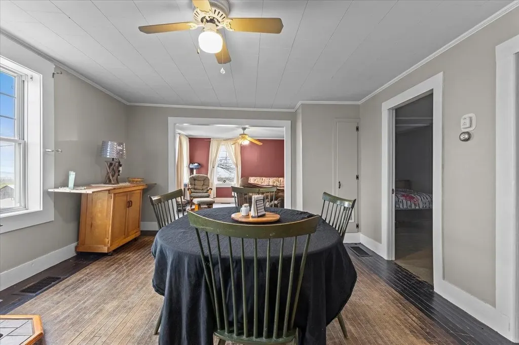 700 Number 12 Road Newport Town VT 05857