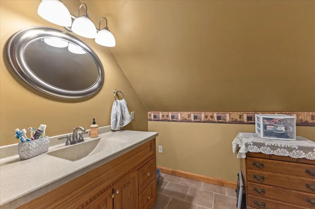 700 Number 12 Road Newport Town VT 05857