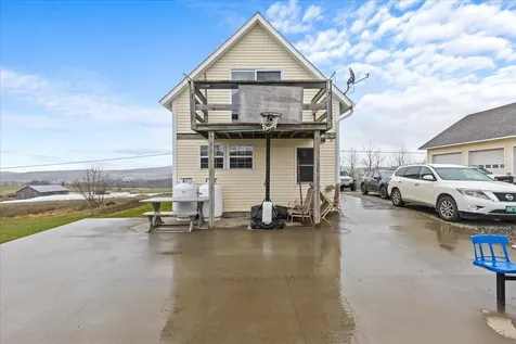 700 Number 12 Road Newport Town VT 05857