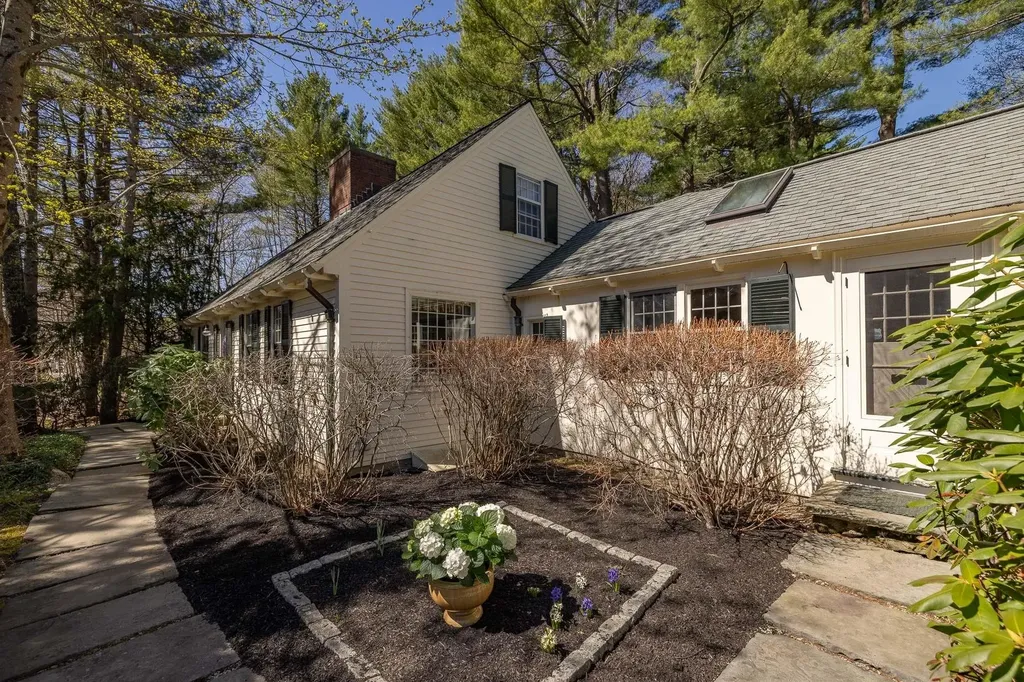 1 Lookout Lane Portsmouth NH 03801