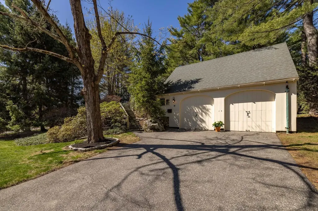 1 Lookout Lane Portsmouth NH 03801