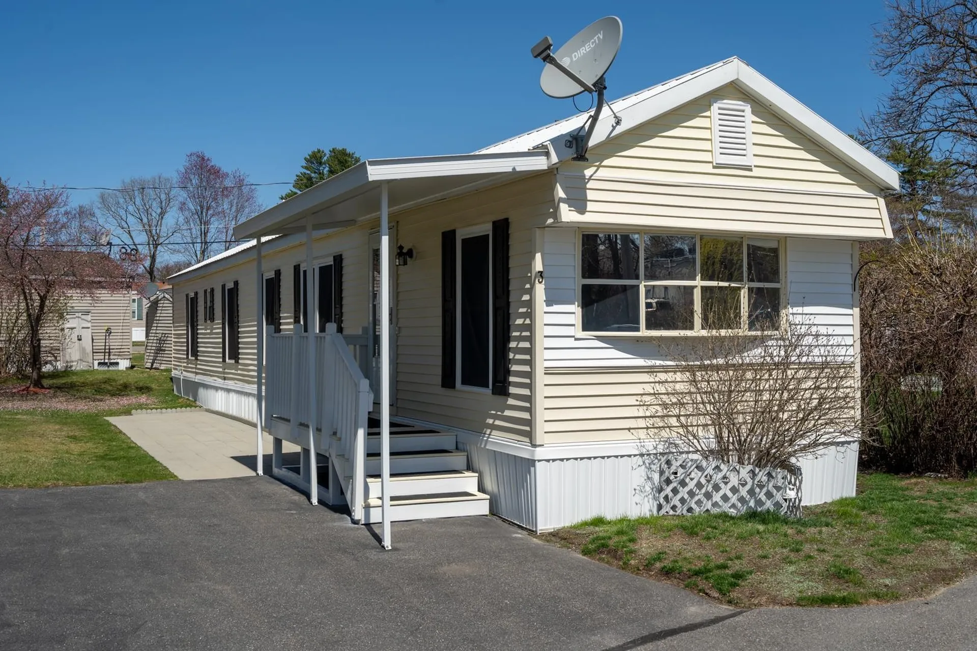 3 Hunter Boulevard Londonderry NH 03053