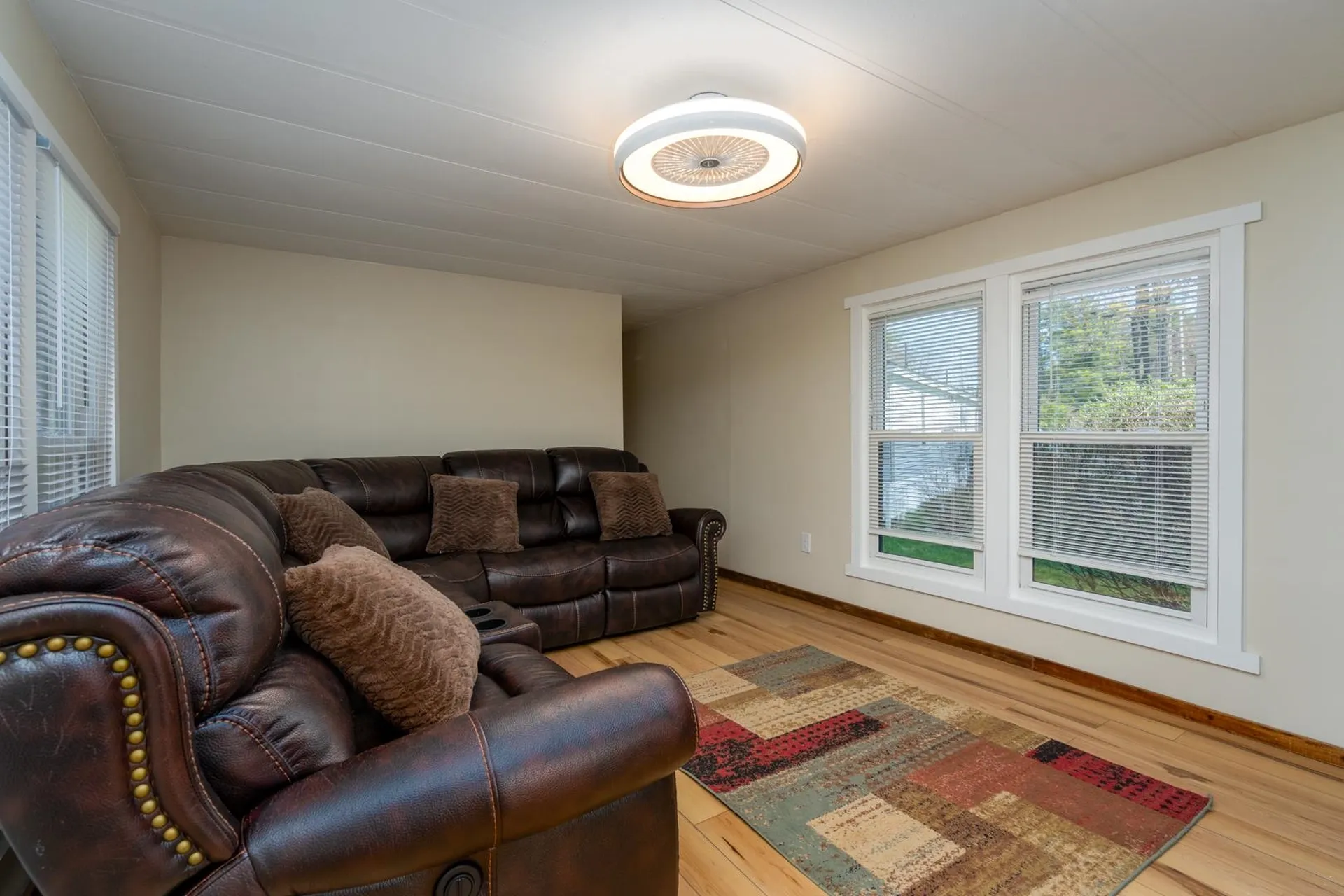 3 Hunter Boulevard Londonderry NH 03053