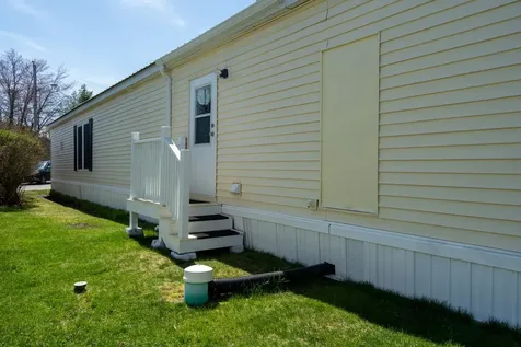 3 Hunter Boulevard Londonderry NH 03053