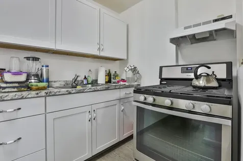 89 Walnut Street Nashua NH 03060