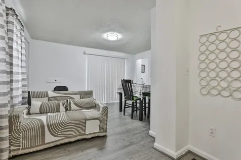 89 Walnut Street Nashua NH 03060