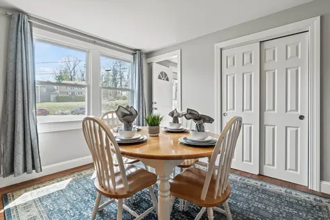 17 Cindy Drive Nashua NH 03062
