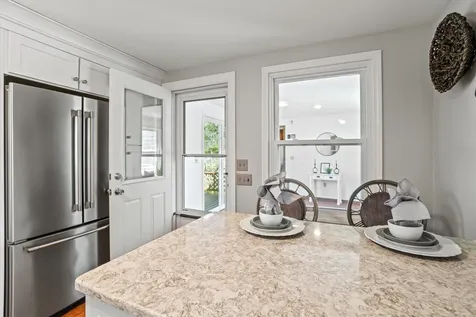 17 Cindy Drive Nashua NH 03062