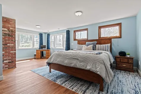 17 Cindy Drive Nashua NH 03062