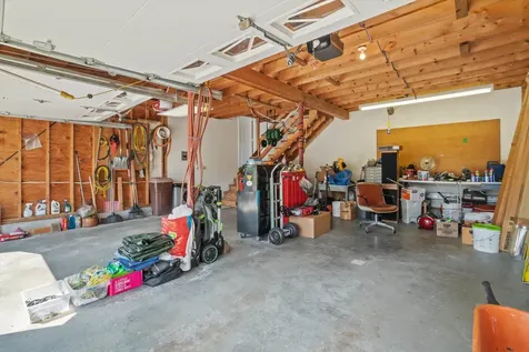 17 Cindy Drive Nashua NH 03062