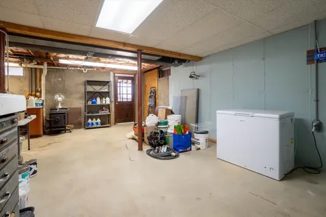 17 Cindy Drive Nashua NH 03062