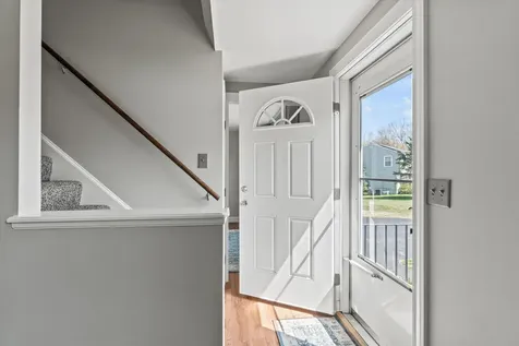 17 Cindy Drive Nashua NH 03062