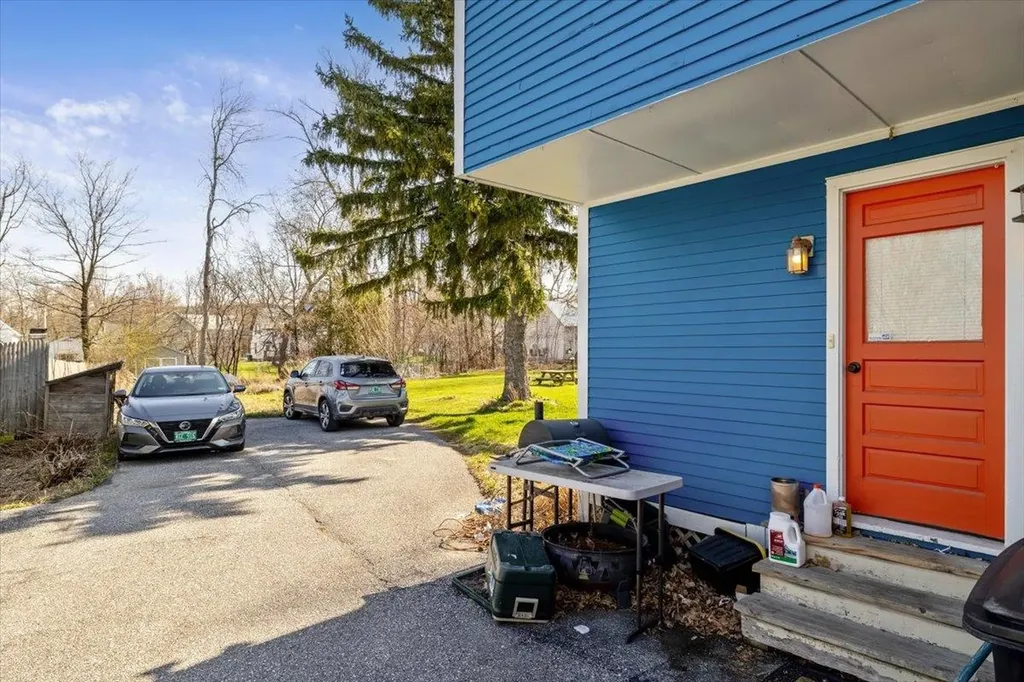 25 Diamond Street St. Albans City VT 05478